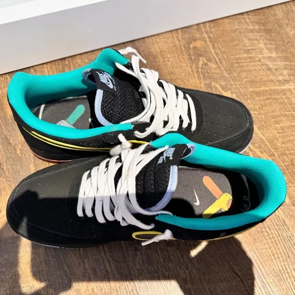 Nike Air Force 1 07 LV8 peace and unity